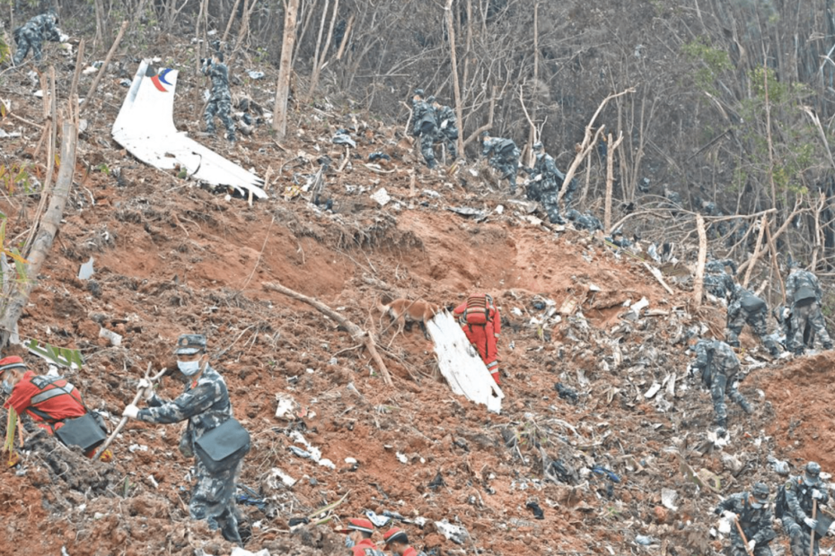 China Eastern crash 737-800 Boeing